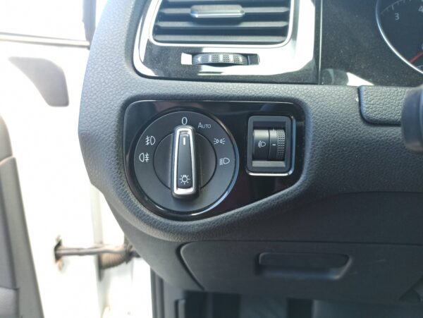 VOLKSWAGEN - GOLF HIGHLINE 1.4 TSi - 2014 - Image 5