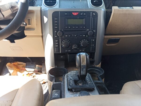 LAND ROVER - DISCOVERY 3 SE - 2008 - Image 4