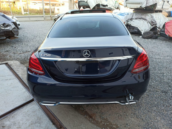 Mercedes-Benz - C 250 2.0 Avantgarde - 2018 - Image 6