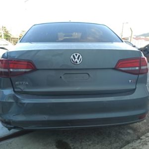 VOLKSWAGEN - JETTA COMFORTLINE 1.4 TSi - 2017