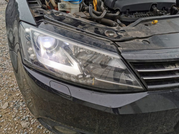 Volkswagen - Jetta 2.0 TSI Highline - 2014 - Image 7