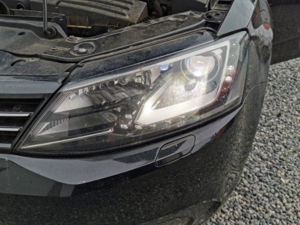 Volkswagen - Jetta 2.0 TSI Highline - 2014 - Image 6