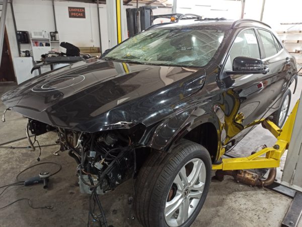 Mercedes Benz - GLA200 D270910 - M270 E16 - 156CV - 2017 - Image 3