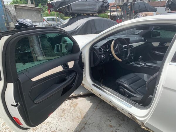 Mercedes-Benz C180 Coupé 2015 W204 - 1.6 M274 156CV - Image 4